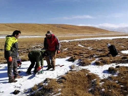 冻土-1.jpg 冻土-1.jpg